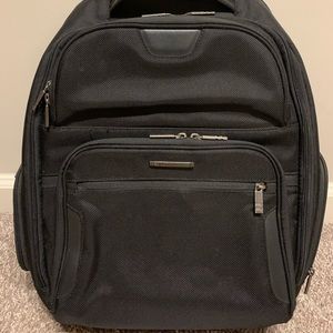 Briggs & Riley Large Clamshell Backpack KP375C-4